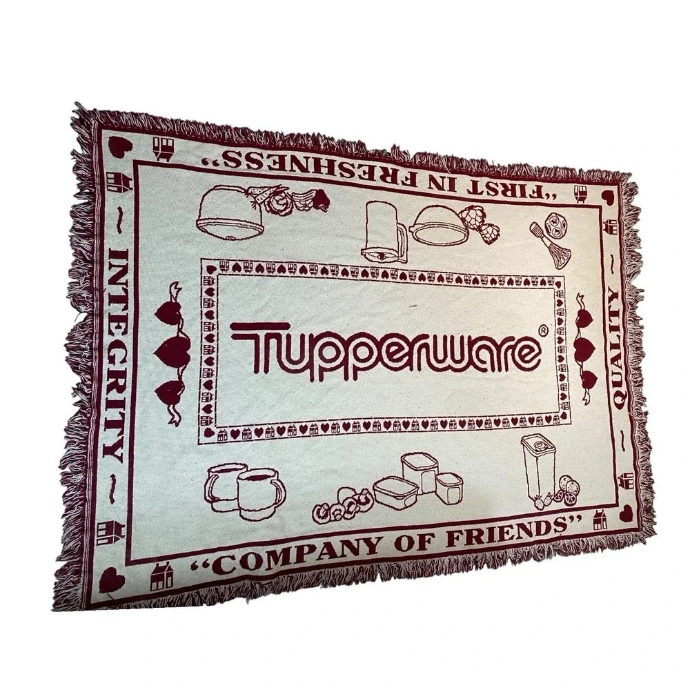 VTG Tupperware Promotional Throw‎ Blanket Afghan Tasseled White Maroon Red 64x45